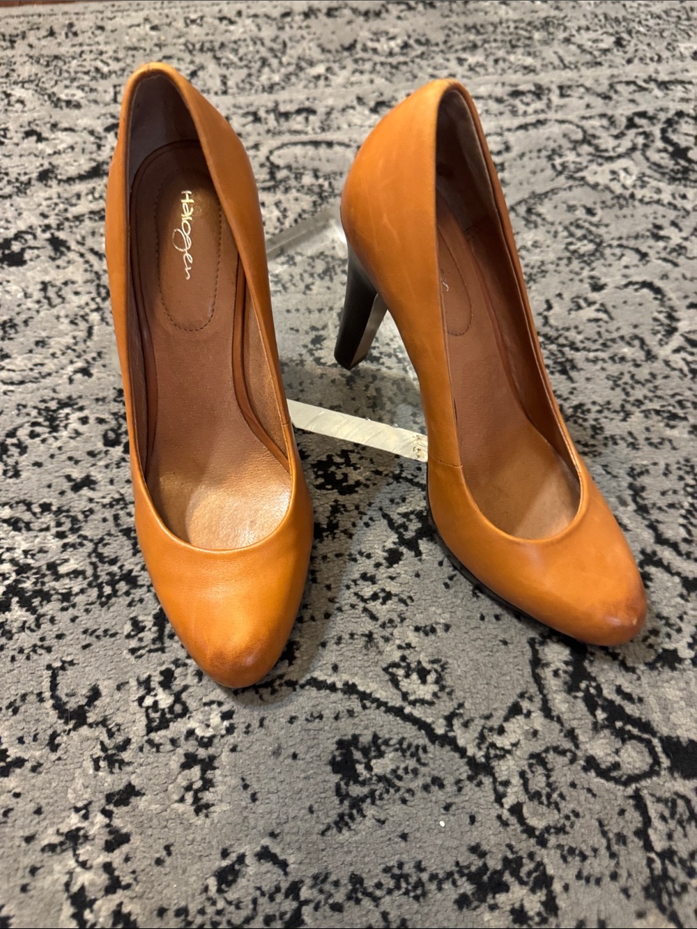 Halogen Cognac Leather Pointed Toe Pumps
